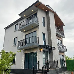 فيلة Villa Feel Georgia, باتومي